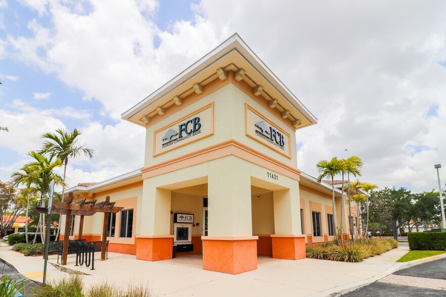 More Photos Of 11383-11445 Palmetto Park Rd, Boca Raton Unknown For Lease