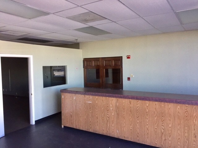 More Photos Of 901 Tony Lama St, El Paso Warehouse For Lease