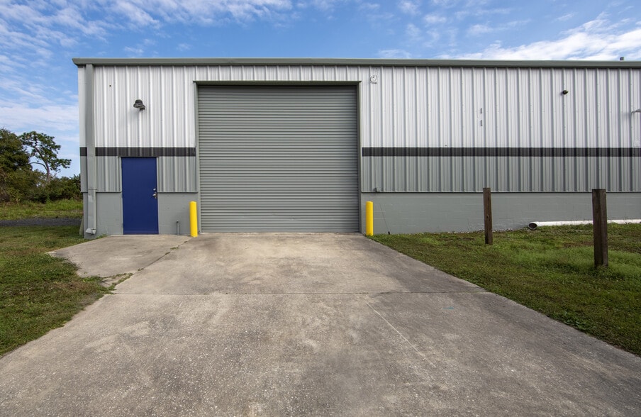 More Photos Of 8420 Epicenter Blvd, Lakeland Unknown For Lease