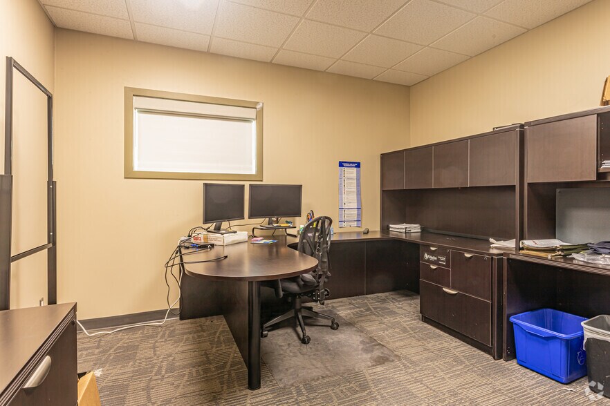 More Photos Of 15712 112 Ave, Edmonton Office For Sale