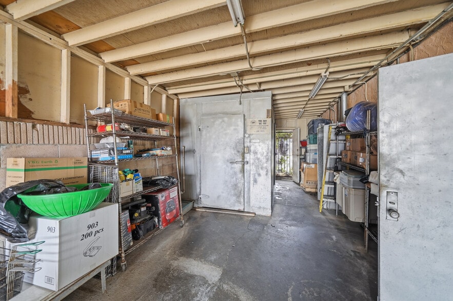 More Photos Of , Los Angeles Unknown For Sale