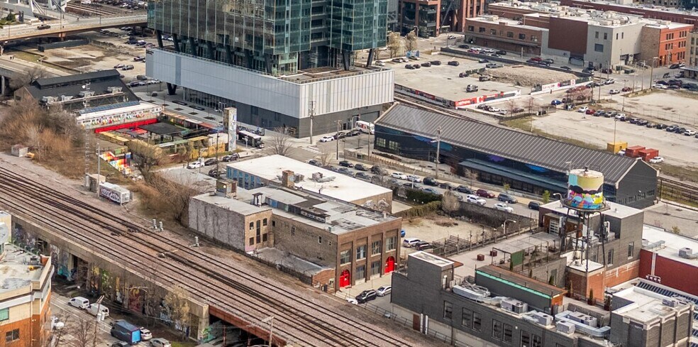 More Photos Of 415-417 N Sangamon St, Chicago Land For Sale