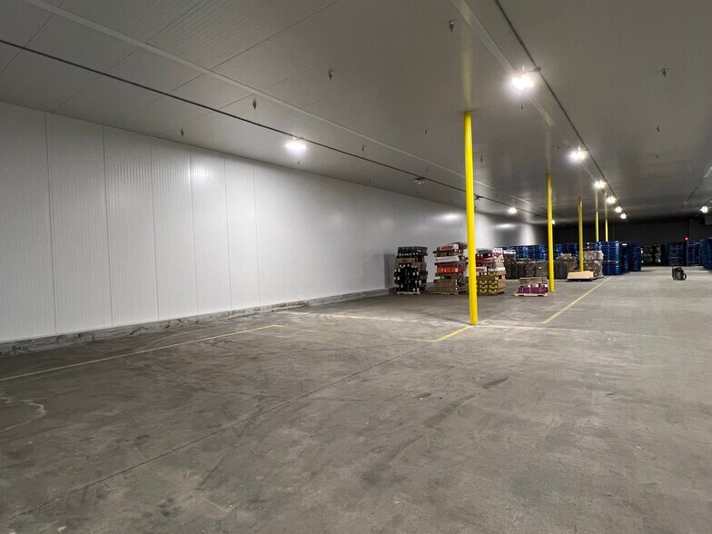 More Photos Of 7500 NW 25th St, Miami Refrigeration Cold Storage For Sale