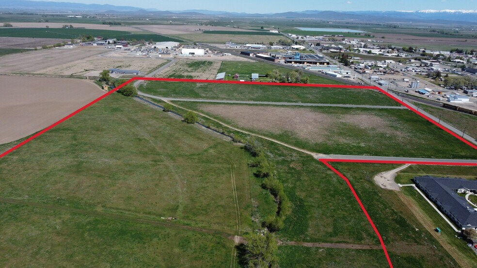 More Photos Of 0 17th St, Baker City Land For Sale