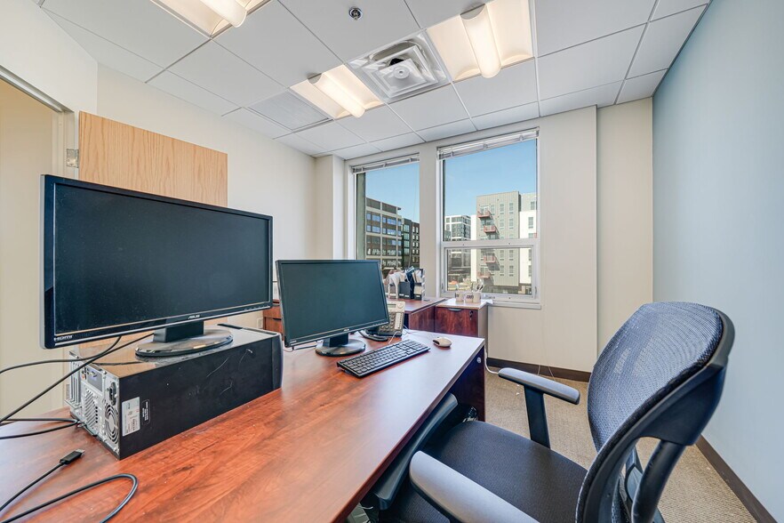 More Photos Of 7115 Leesburg Pike, Falls Church Office For Sale