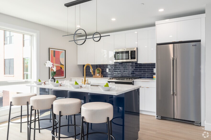 More Photos Of 27 3rd Ave, Long Branch Apartments For Lease