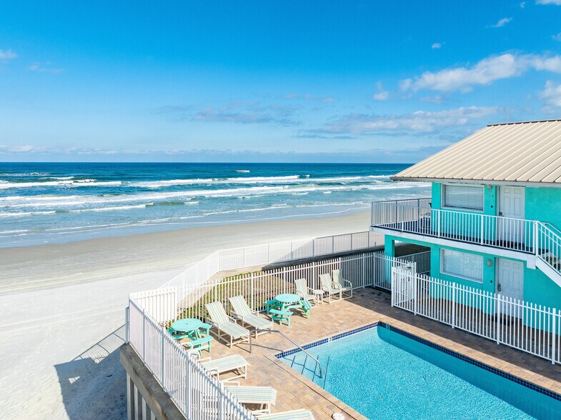 More Photos Of 3201 Hill St, New Smyrna Beach Hotel For Sale