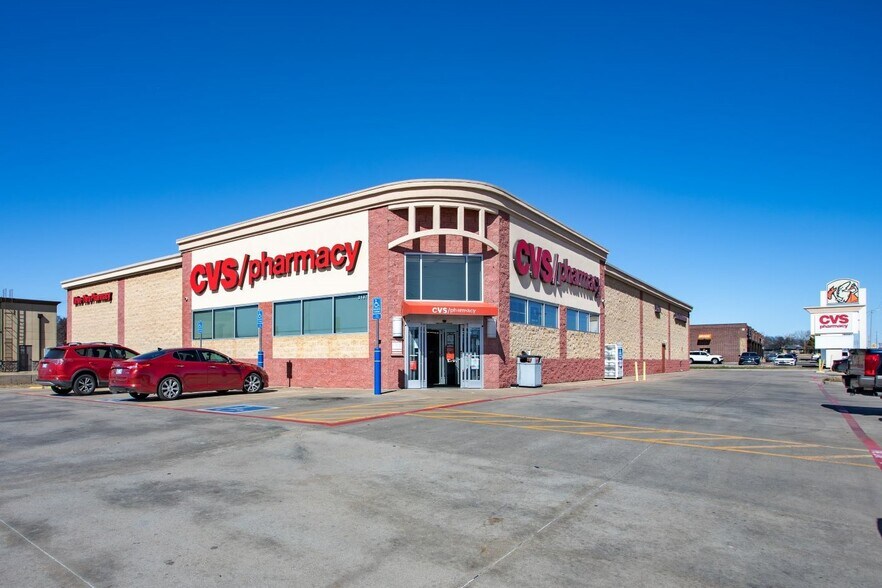 More Photos Of 2107 NW Cache Rd, Lawton Drugstore For Sale