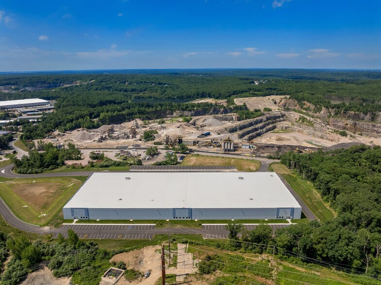 More Photos Of 315 Green St, Wrentham Distribution For Lease