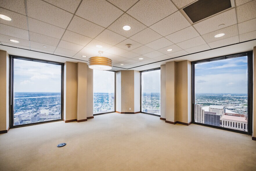 More Photos Of 701 Poydras St, New Orleans Office For Lease