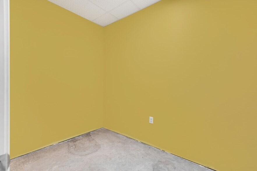 More Photos Of 6015 Andrews Hwy, Odessa Industrial For Sale