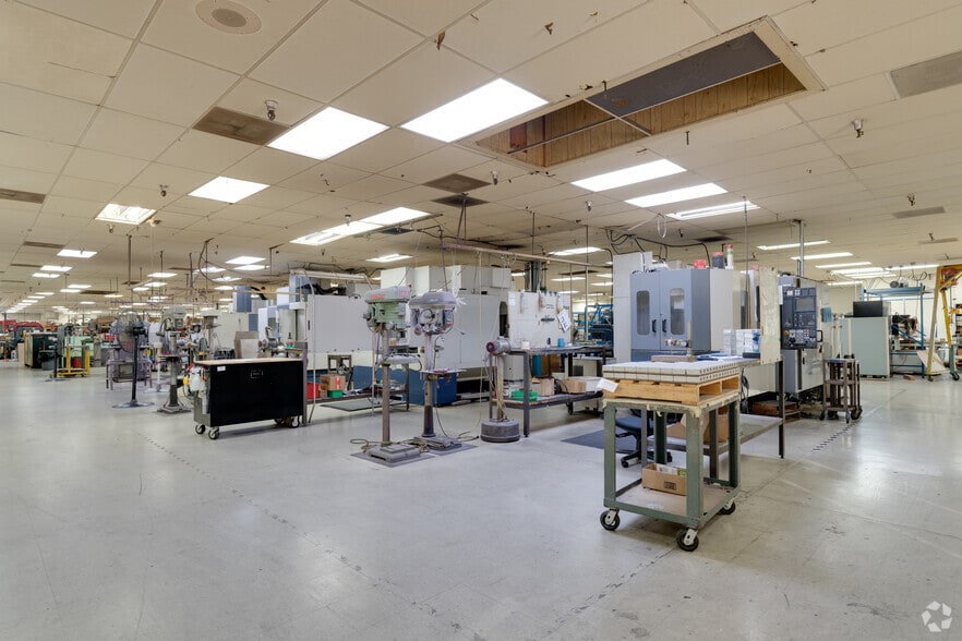 More Photos Of 1880 SW Merlo Dr, Beaverton Warehouse For Lease