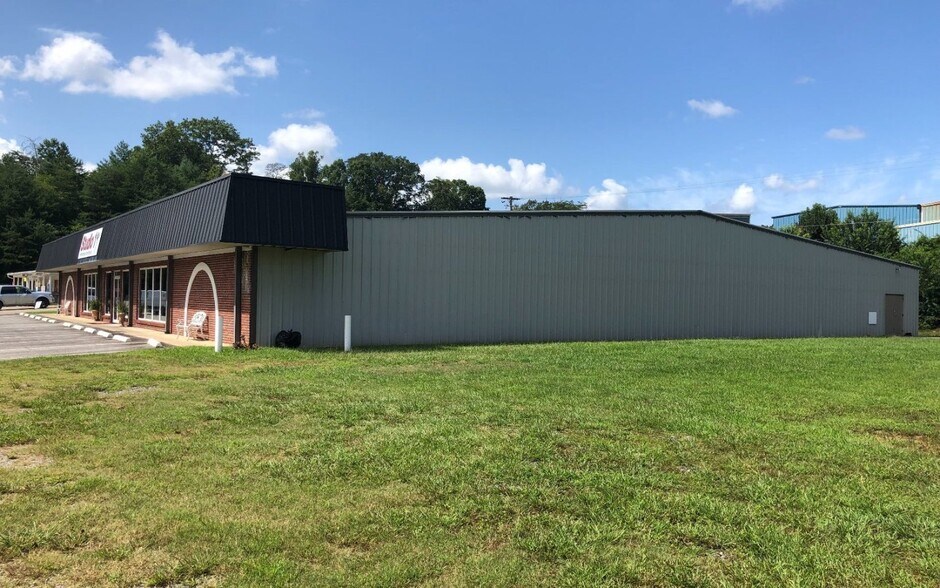 More Photos Of 7559 Blue Ridge Dr, Blue Ridge Self Storage For Sale