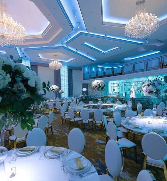 More Photos Of 417 1/2-419 N Brand Blvd, Glendale Restaurant For Sale