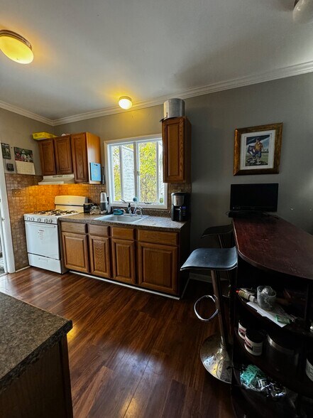 More Photos Of 26 Main St, New Egypt Office Residential For Sale