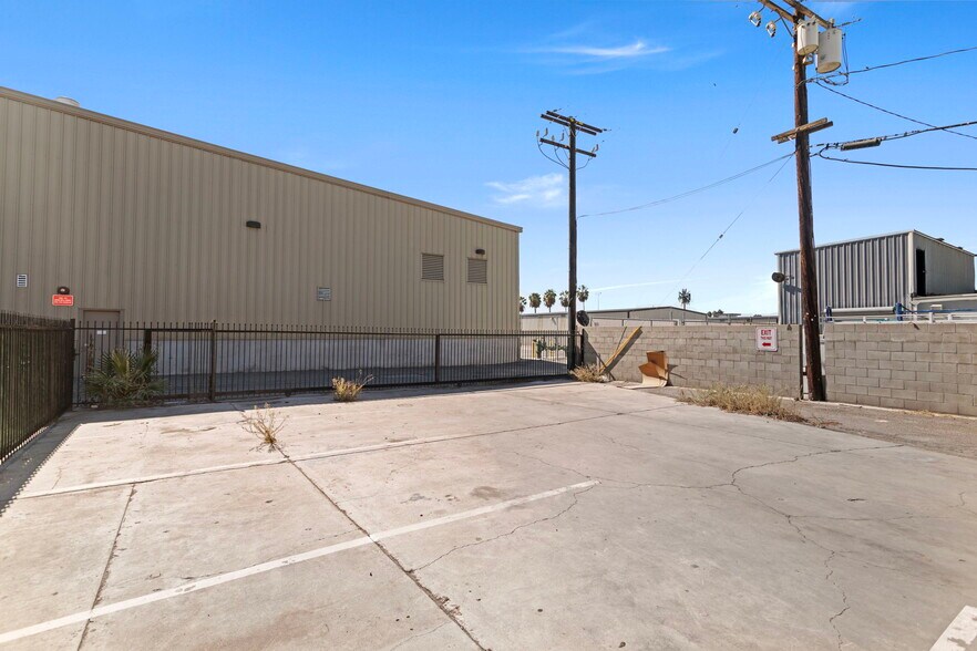 More Photos Of 4260 W Artesia Ave, Fullerton Warehouse For Sale