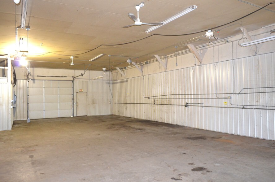 More Photos Of 16609 State Highway 371, Brainerd Manufacturing For Sale