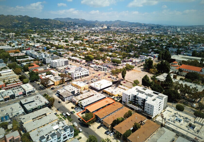 More Photos Of 648 N Hayworth Ave, Los Angeles Apartments For Sale