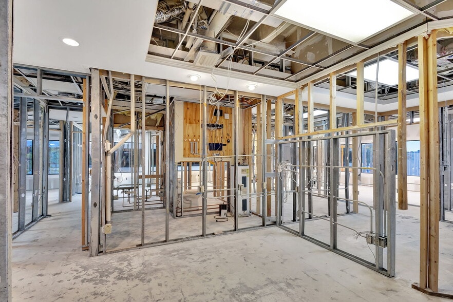 More Photos Of 5608 PGA Blvd, Palm Beach Gardens Medical For Lease