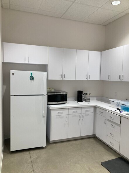 More Photos Of 8810 S Eastern Ave, Las Vegas Freestanding For Sale