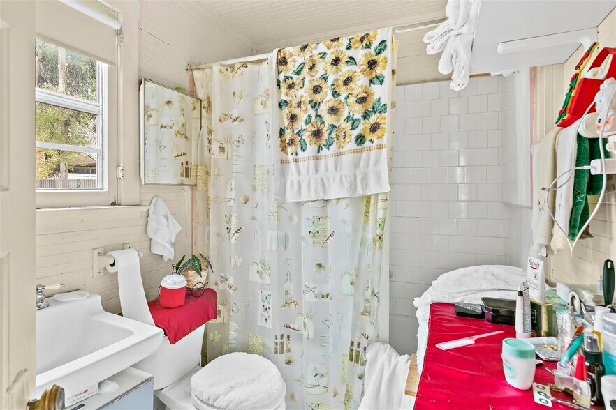 More Photos Of 3731 Glendon Ave, Los Angeles Apartments For Sale