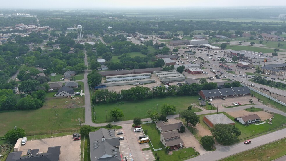 More Photos Of 591 Pinson Rd, Forney Self Storage For Sale