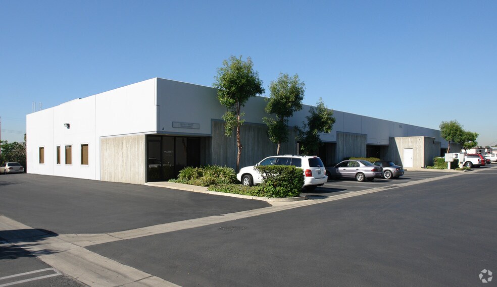 More Photos Of 840 W 9th St, Upland Unknown For Lease