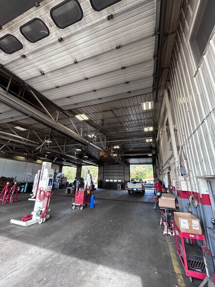 More Photos Of 151 Riverside Dr, Fultonville Truck Terminal For Sale