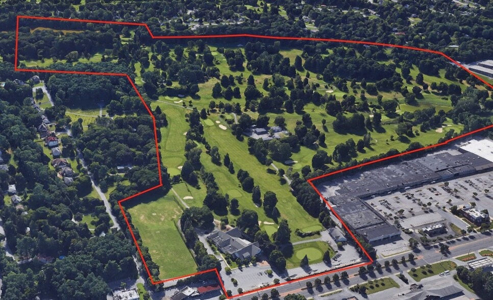 More Photos Of 2628 South Rd, Poughkeepsie Sports And Entertainment For Sale