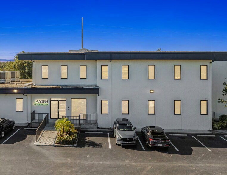 More Photos Of 11602 N 51st St, Tampa Office For Sale