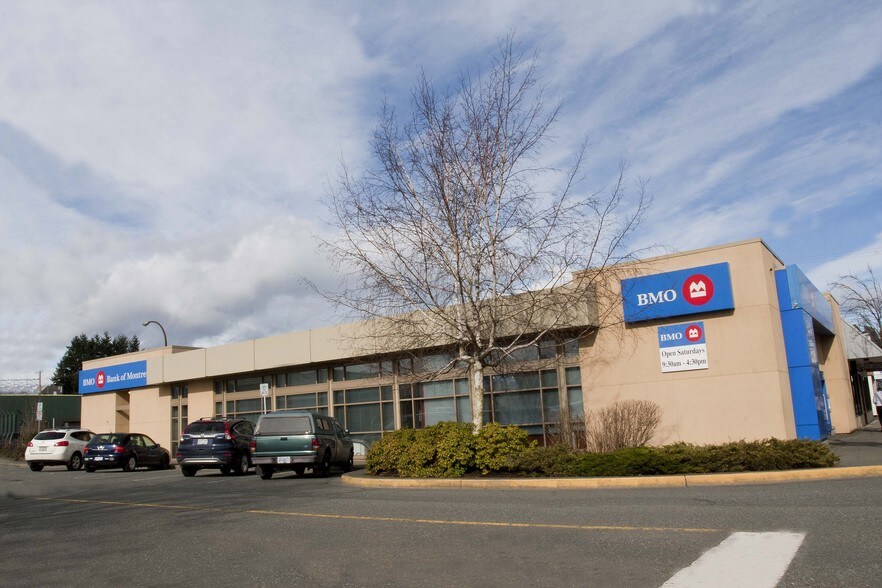 More Photos Of 585 England Ave, Courtenay Bank For Sale