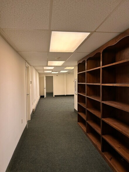 More Photos Of 24 Maple St, Glens Falls Office Residential For Lease