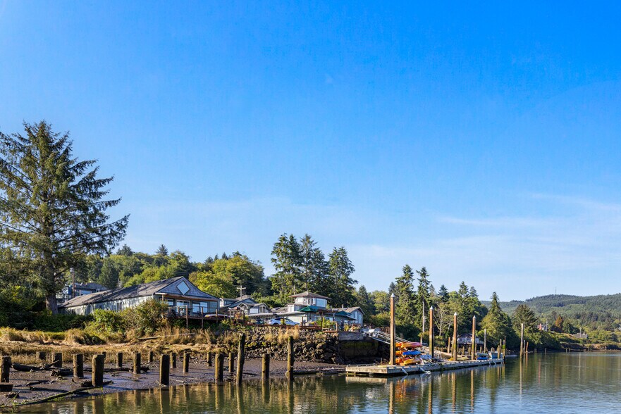 More Photos Of 580 Marine Dr, Wheeler Hotel For Sale