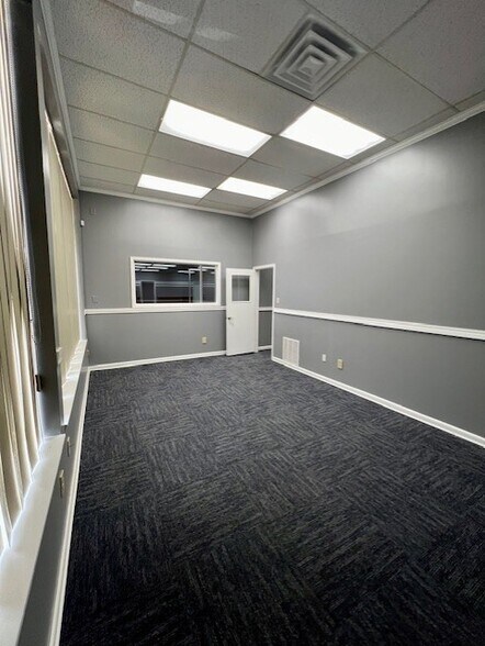 More Photos Of 1500 Louisville Ave, Monroe Office For Sale