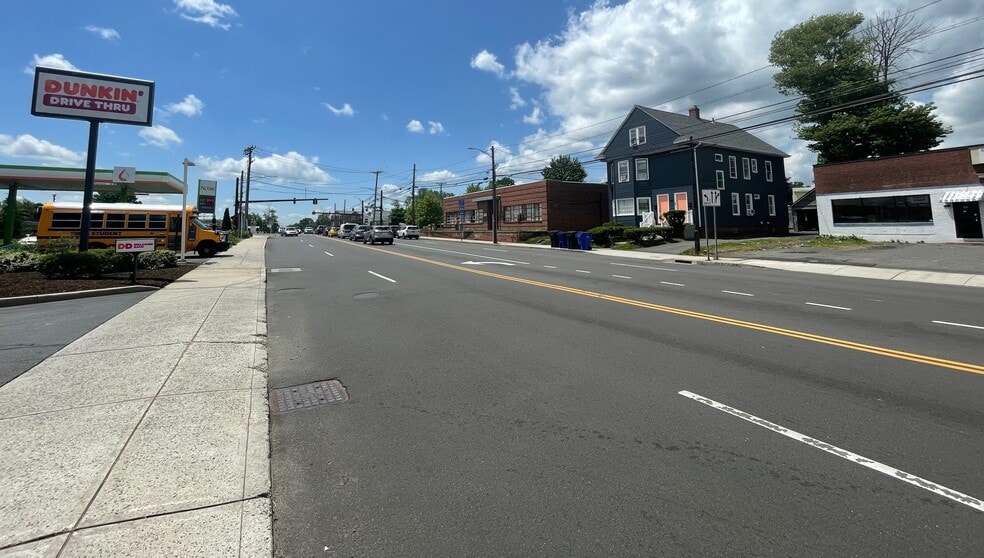 More Photos Of 449 New Park Ave, West Hartford Warehouse For Sale