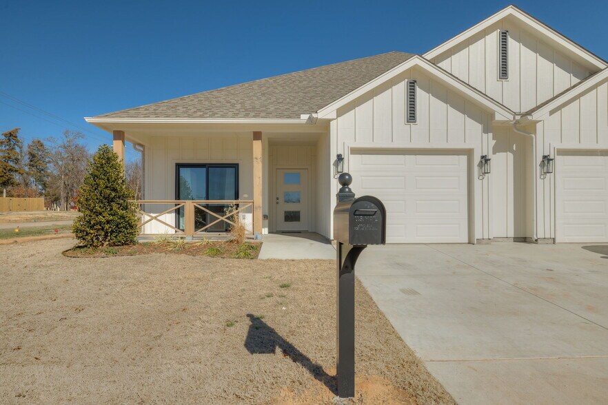 Primary Photo Of 1010 Lovers Lane ln, Perkins Apartments For Sale