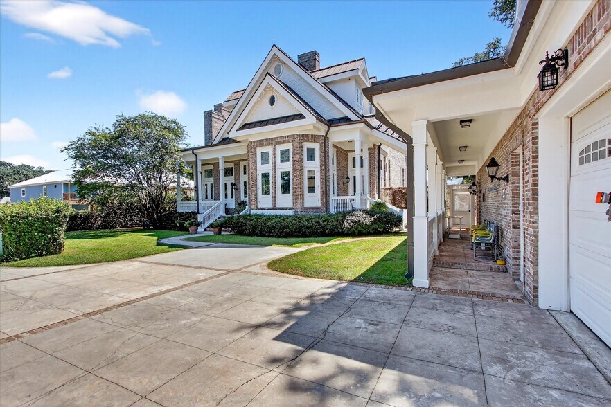 More Photos Of 1611 Glenn Swetman St, Biloxi Specialty For Sale