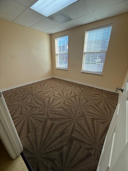 More Photos Of 10260-10268 Baltimore National Pike, Ellicott City Unknown For Lease