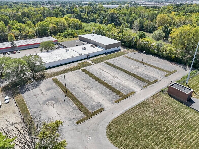 More Photos Of 799 N Hague Ave, Columbus Warehouse For Lease