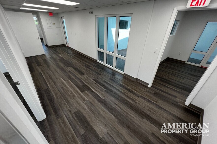 More Photos Of 740 The Rialto, Venice Medical For Sale