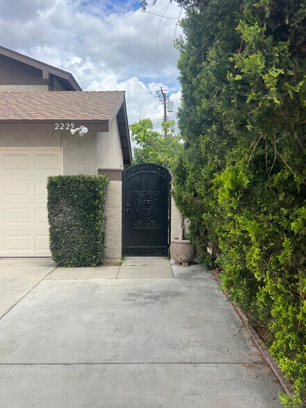 More Photos Of 2229 Ponderosa St, Santa Ana Apartments For Sale