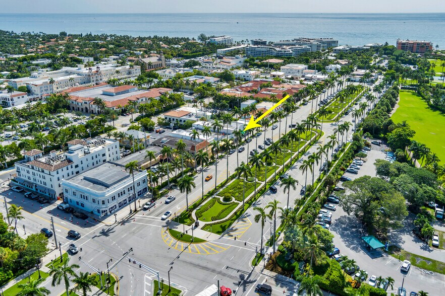 More Photos Of 255 Royal Poinciana Way, Palm Beach Storefront Retail Residential For Lease