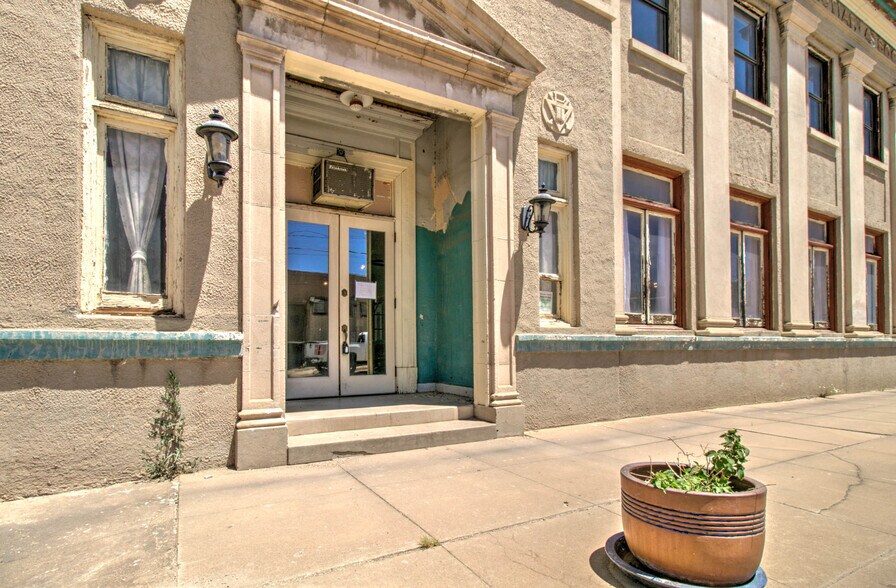 More Photos Of 155 S Miami Ave, Miami Storefront Retail Residential For Sale