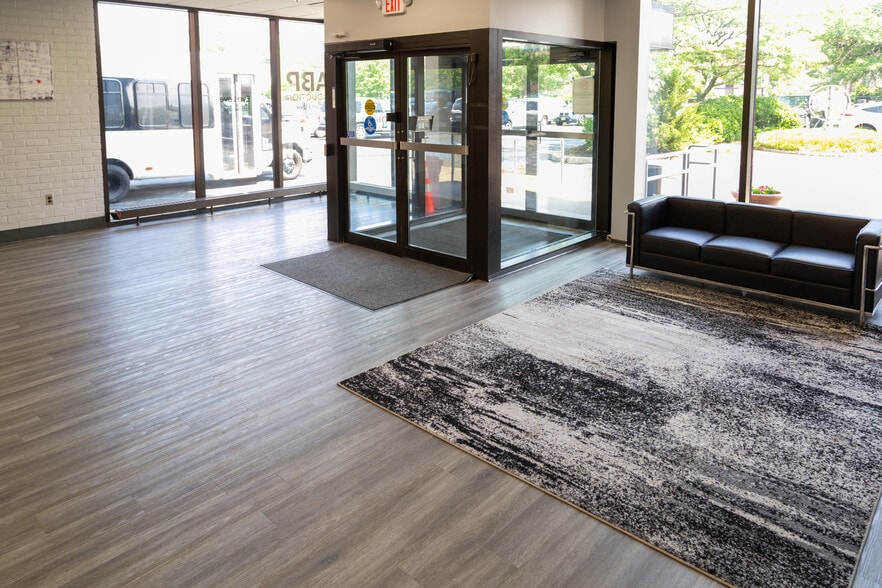 More Photos Of 1460 Livingston Ave, North Brunswick Warehouse For Lease