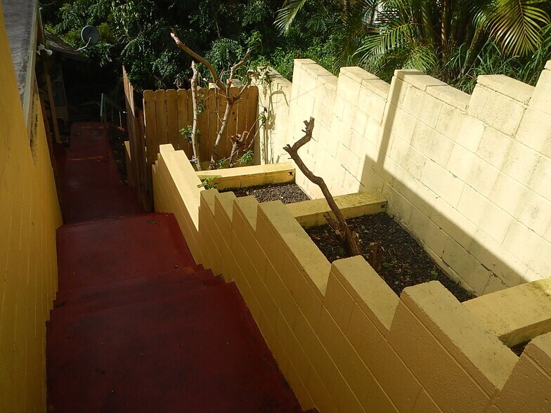 More Photos Of 99-1679 Hoapono Pl, Aiea Apartments For Sale