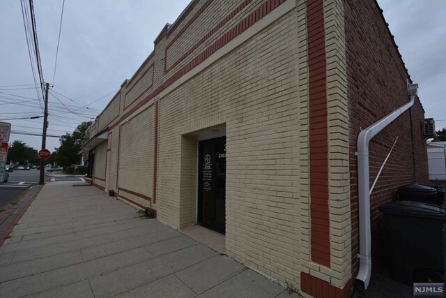 More Photos Of 30 Chestnut St, Rutherford Office For Lease