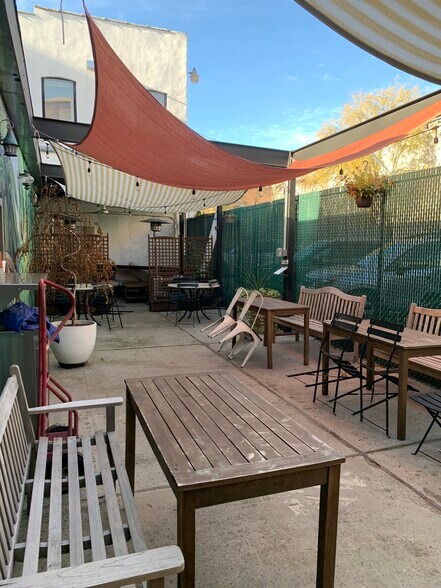 More Photos Of 95 Jefferson St, Brooklyn Industrial For Sale