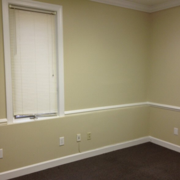 More Photos Of 181 Wind Chime Ct, Raleigh Office For Lease