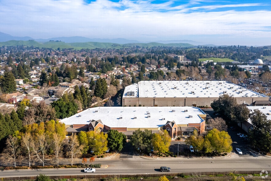More Photos Of 1901 Camino Ramon, Danville Freestanding For Lease