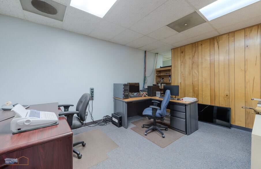 More Photos Of 5649 Arapahoe Ave, Boulder Flex For Sale